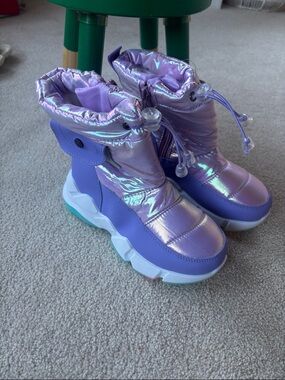 Kids Iridescent Purple Winter Boots - Lightweight Snow Sneakers